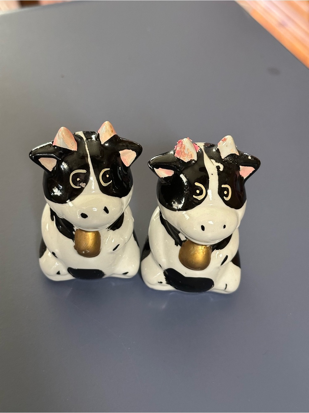 vintage ceramic cow salt and pepper shakers